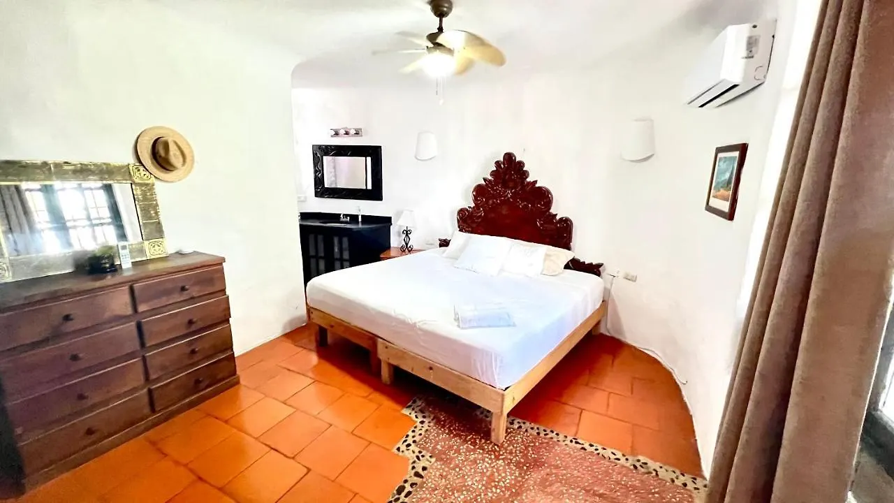 Hippie Villa Cancun