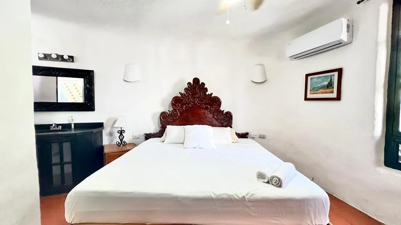Bed & Breakfast Hippie Villa Cancun
