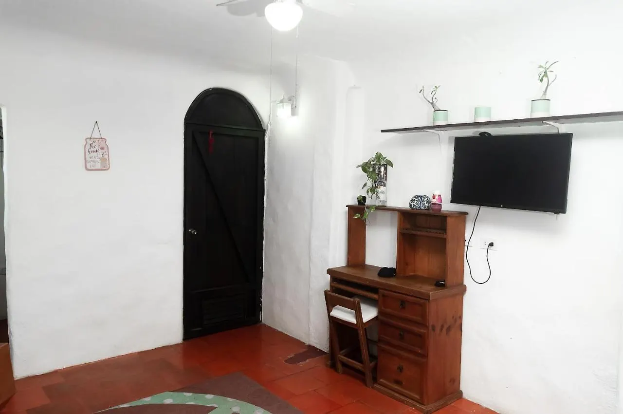 Bed & Breakfast Hippie Villa Cancun